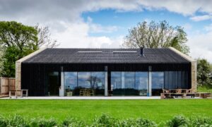 Barn to be wild: a Wiltshire farm building reimagined as a joyful, contemporary home 4