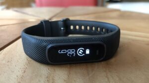 Best for Runs: Garmin Vivosmart 4 Fitness Tracker 2