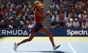 Emma Raducanu marches into US Open semis with easy win over Bencic 2