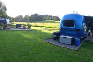 Living the stream: glamping in an American Airstream trailer … in Somerset 4