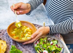 5 Soup-Eating Habits That Help With Weight Loss, Says Dietitian 5