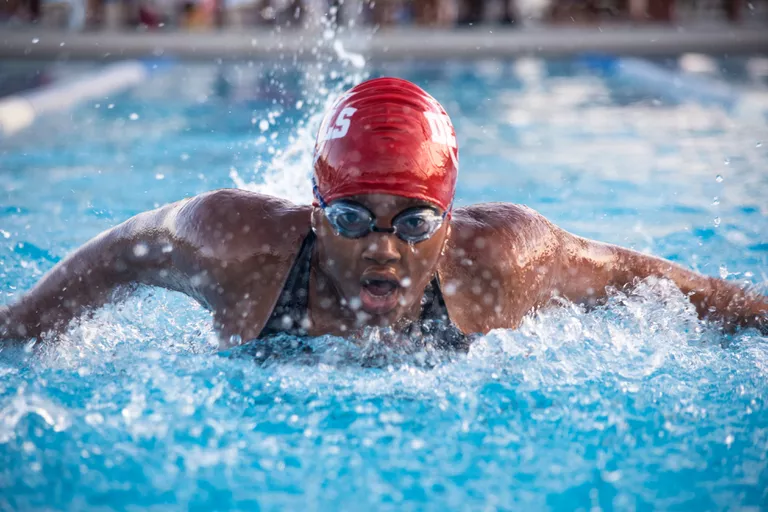 7 Health Benefits of Swimming