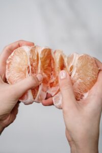 Grapefruit Nutrition Facts and Health Benefits