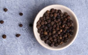 Black Pepper Nutrition Facts and Health Benefits