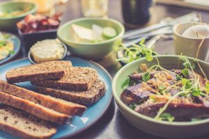 A Guide to Creating a Balanced Meal Plan for Losing Weight
